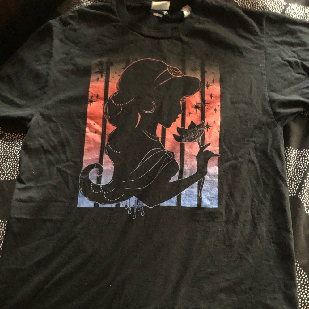 Disney Princess Jasmine Aladdin shirt size Small